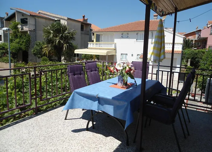 Apartman With Parking Space - 12721 *